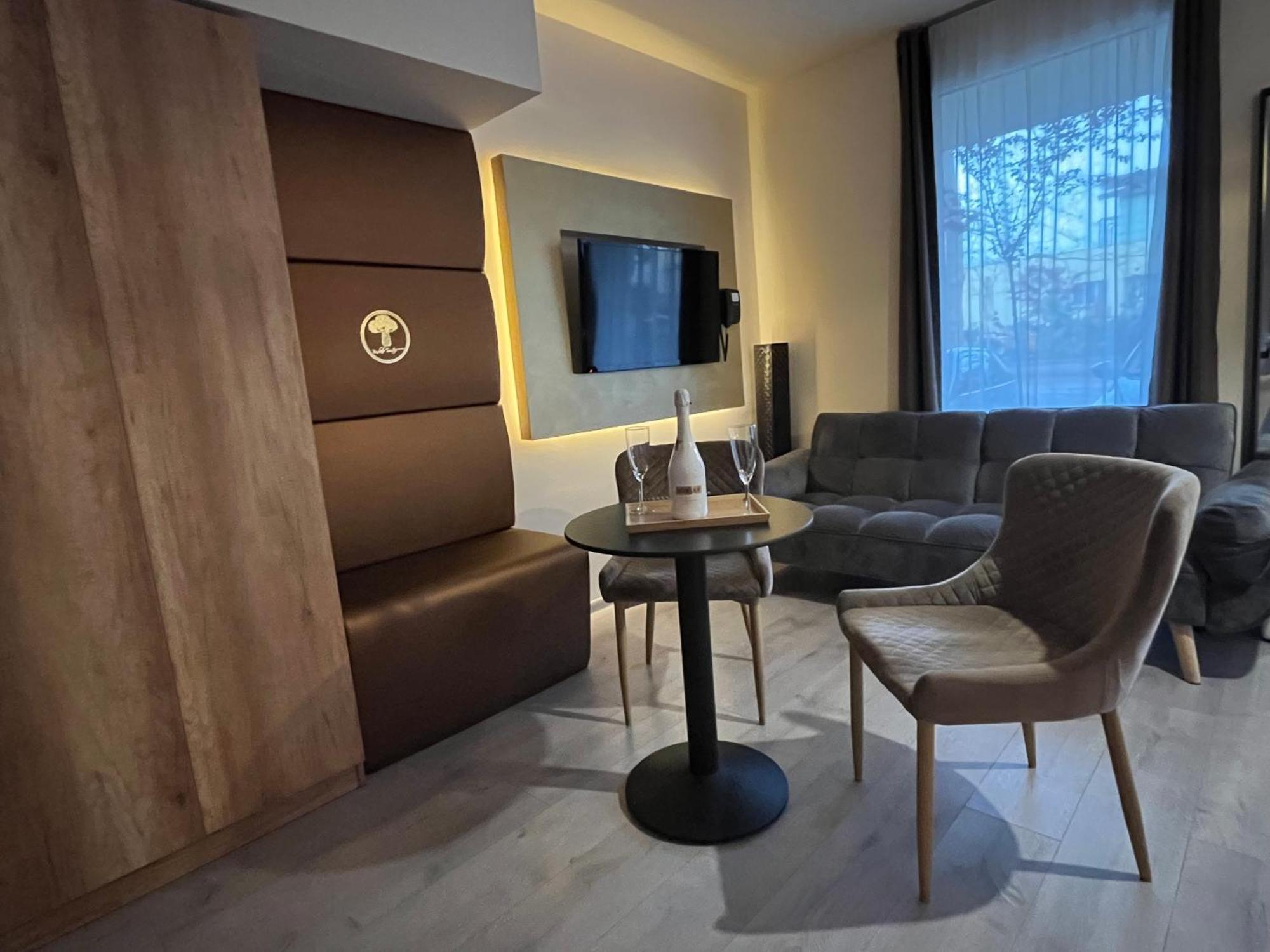 Baobab Suites Siófok Extérieur photo