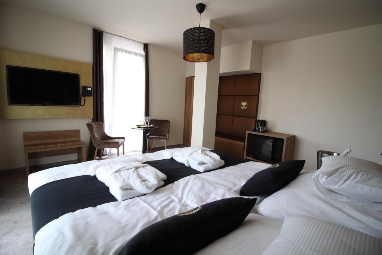 Baobab Suites Siófok Extérieur photo